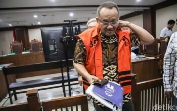 **”Terungkap Sumber Gratifikasi Rp 137 M: Eks Sekretaris MA Nurhadi Diterpa Skandal Besar!”**