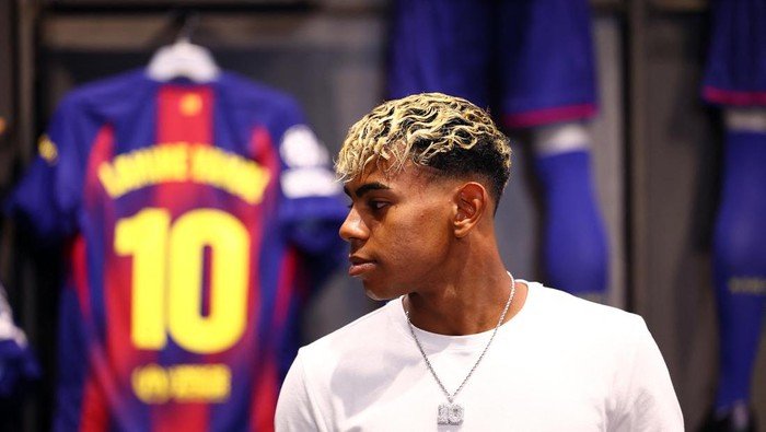 Jordi Alba: Lamine Yamal Tak Bisa Dibandingkan dengan Messi, Menurut Bek Barcelona Ini Alasannya