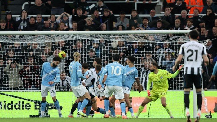 Tanpa Rodri, Lini Belakang Man City Jadi Rentan Diserang Lawan