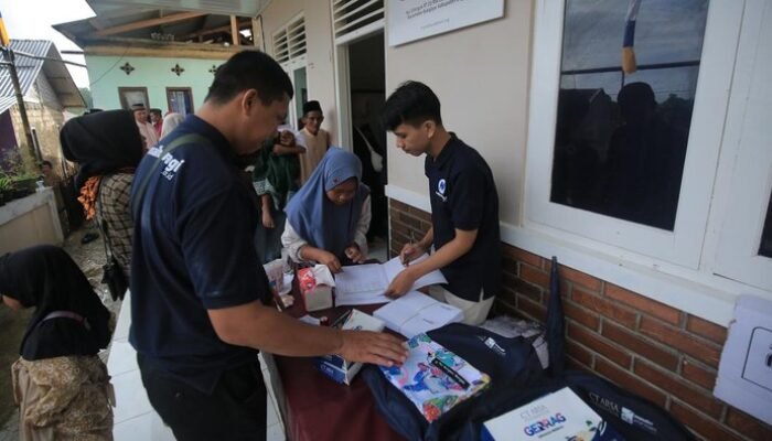 CT ARSA Beri 87 Anak Yatim Dhuafa Khitanan Massal di Muara Gembong