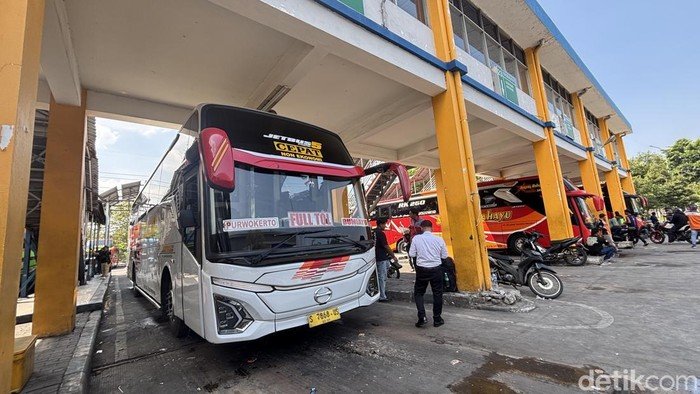 **Penting! Begini Cara Cek Status Kelaikan Bus dengan Teknologi Terkini**