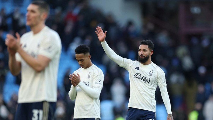 Tinggalkan Forest, Douglas Luiz Balik ke Aston Villa dengan Ambisi Membakar!