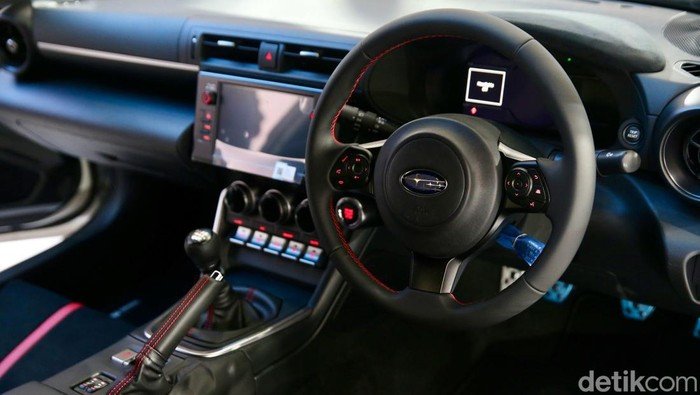 **Subaru Berinovasi dengan Transmisi Manual pada Mobil Listrik, Bawa Kembali Sensasi Berkendara!**