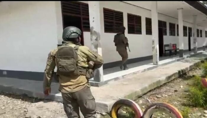 [Tragedi Yahukimo: OTK Serang SMP, Pekerja Tewas Ditembak]
