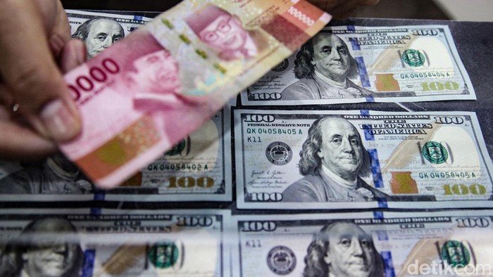 Rupiah Hari Ini Tekan Dolar AS ke Rp 16.768 - Update 1