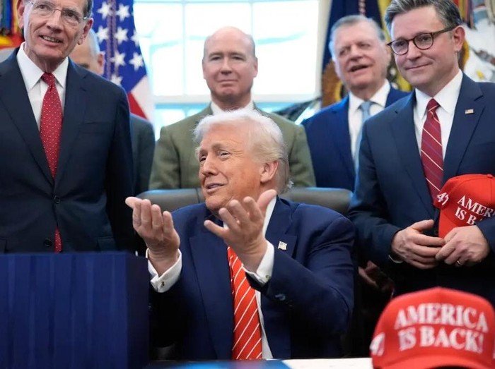 Trump Menyindir Jurnalis saat Ditanya Soal Jeffrey Epstein, Reaksi Menjelma