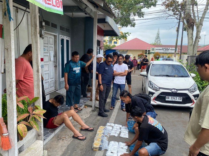 **BNN Gagalkan Peredaran Sabu di Sumbar, Sita 29 Bungkus di Buktittinggi**