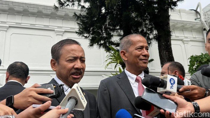 Adies Kadir Hakim MK, Suhartoyo: Wajib Lepas dari Terafiliasi, Jaga Independensi!