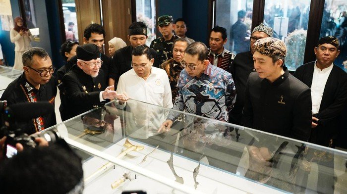 **Resmikan Pameran Jejak Pajajaran, Menbud dorong Pelestarian Budaya Sunda**