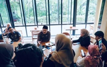 Menteri Sosial Gus Ipul Serukan Gerakan Peduli Tetangga, Lindungi Warga Rentan dari Kebangkrutan