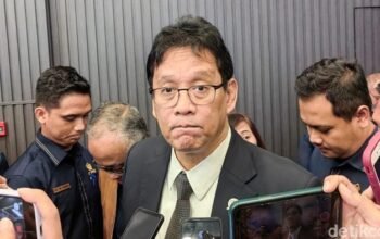 “Pansel OJK Berbuntut? Purbaya Pastikan Calon Bos Diproses Adil!”