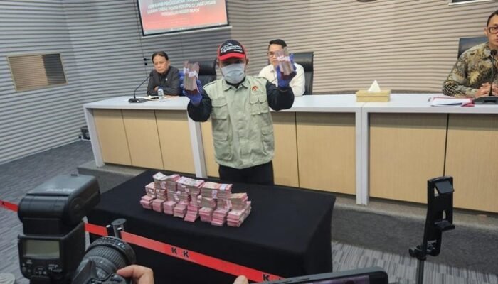 7 Hal soal OTT Hakim PN Depok Terkait Sengketa Lahan: Ketua dan Wakil Ketua Ditetapkan Tersangka