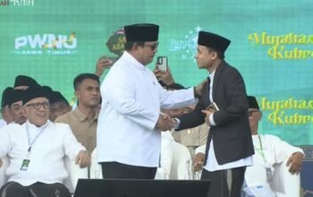 Prabowo dan Momentum Solidaritas: Pemberian Souvenir Khusus untuk Qori Terbaik NU 1 Abad