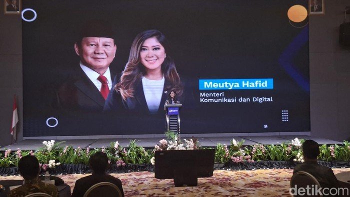 Menkomdigi Meutya Hafid Tekankan Pentingnya Perpres AI, Sindir Krisis Disinformasi
