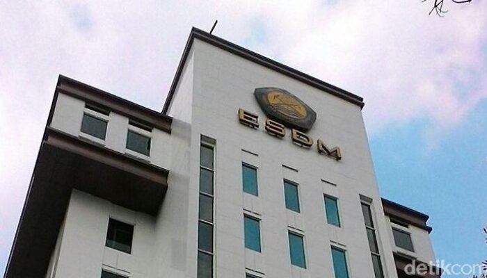 ESDM Surati SPBU Swasta: Solar Pertamina Wajib Dibeli April Ini!
