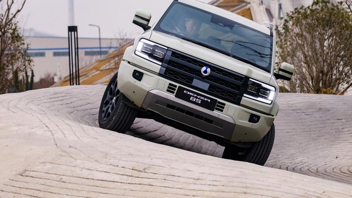 **Denza B5 Sudah Hadir di Indonesia, Kapan Diluncurkan Resmi?**
