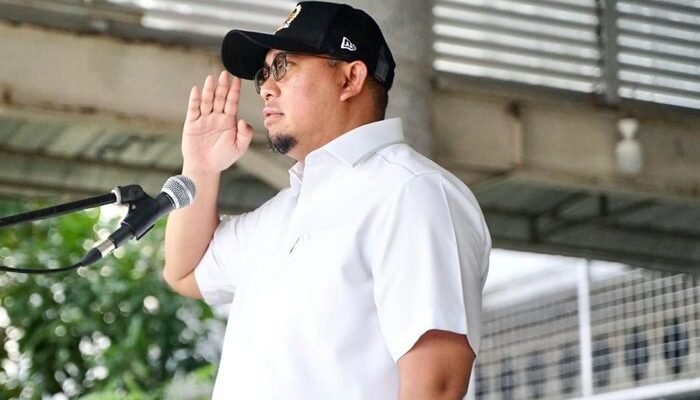 “Andre Rosiade: Pendidikan Kunci, Ajak Siswa SMAN 1 Padang Bangun Sumbar”