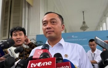 **”Istana Buka-bukaan: Kriteria Bos Baru OJK untuk Masa Depan Keuangan Indonesia”**