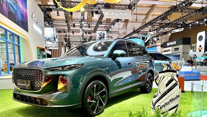 **Harga Pre-Booking Lepas L8 Rp 589 Juta, Ini Garansi yang Didapat**