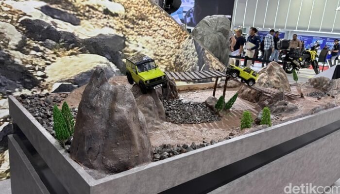 **Ajak Jimny Main Offroad Tanpa Harus Kotor-kotoran: Suzuki Jimny RC di IIMS 2026**