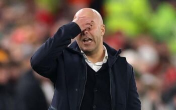 Musim Terberat Arne Slot: Liverpool Terpuruk di Premier League