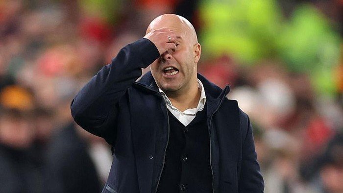 Musim Terberat Arne Slot: Liverpool Terpuruk di Premier League