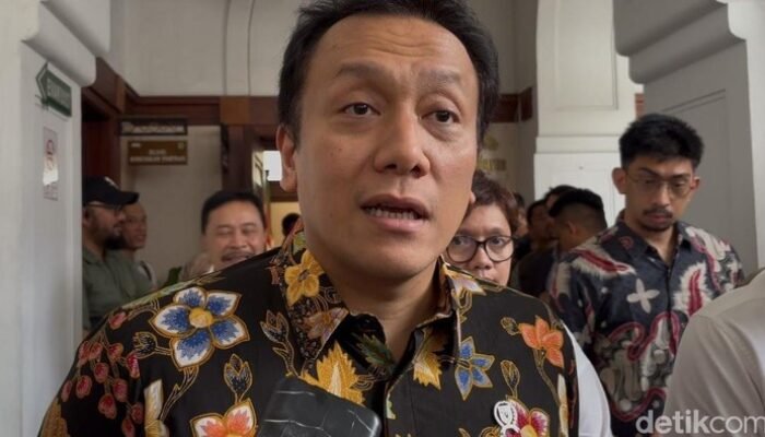 Wamen LH Ditegur, Warga Diminta Hindari Air Sungai Terkontaminasi Akibat Kebakaran Pabrik Kimia