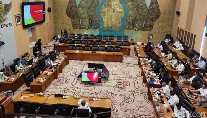 Fraksi PDIP Tuding Bahlil Bohong soal Lifting Migas, Golkar Tak Terima – Update 1