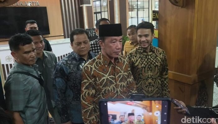 Jokowi Diperiksa 2,5 Jam di Polresta Solo: Ijazah Palsu dan Dampak pada Kredibilitas