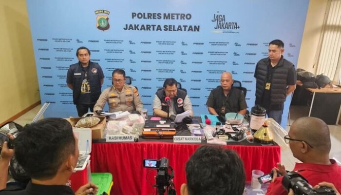 “Tanam Ganja di Rumah, Kreator Konten di Jaksel Ditangkap Polisi: Hukuman Apa yang Menanti?”