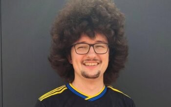 Rooney Geram, Fans MU Malas Cukur Rambut? Ini Reaksinya yang Mengejutkan!