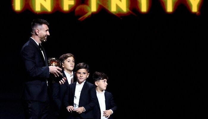 **Messi Dibuat Pusing Tiga Anaknya, Semua Mau Jadi Nomor 10**