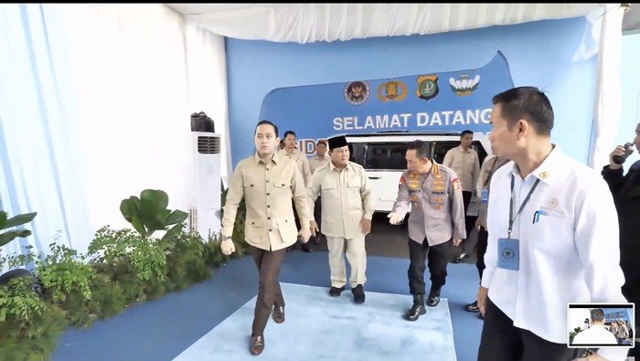 Prabowo Hadiri Peresmian SPPG Polri di Palmerah Jakbar - Update 1
