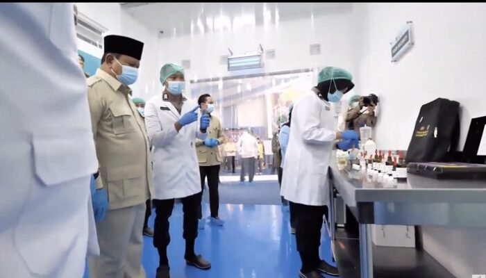 Prabowo Cek Pemeriksaan Food Safety yang Jadi Pembeda di SPPG Polri – Update 1