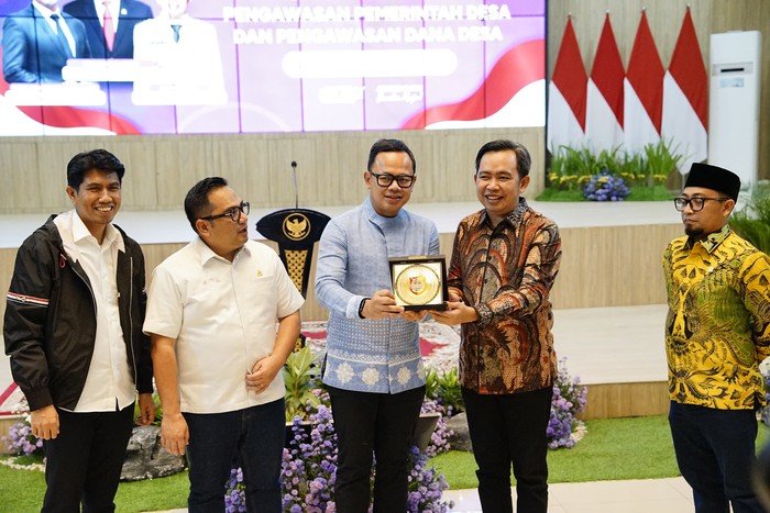 Wamendagri Bima Arya: Desa Jadi Pusat Perhatian Program Nasional, Benarkah?