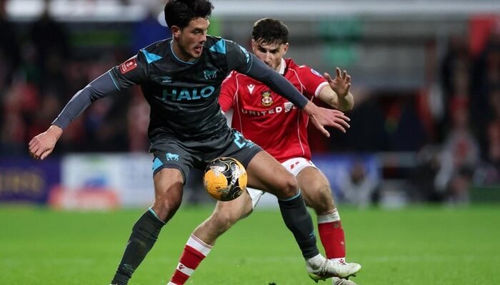 “Elkan Baggott Starter, Ipswich Town Ditendang Wrexham dari Piala FA: Kekalahan Mengejutkan yang Guncangkan Harapan”