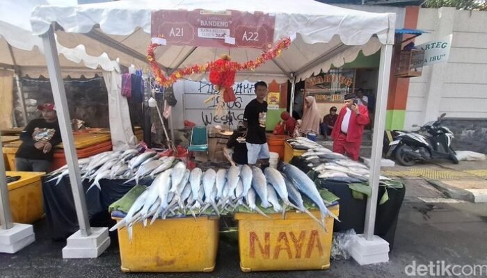 Dari Rawa Belong ke Kebaya, Bandeng Raup Rp15 Juta Seminggu