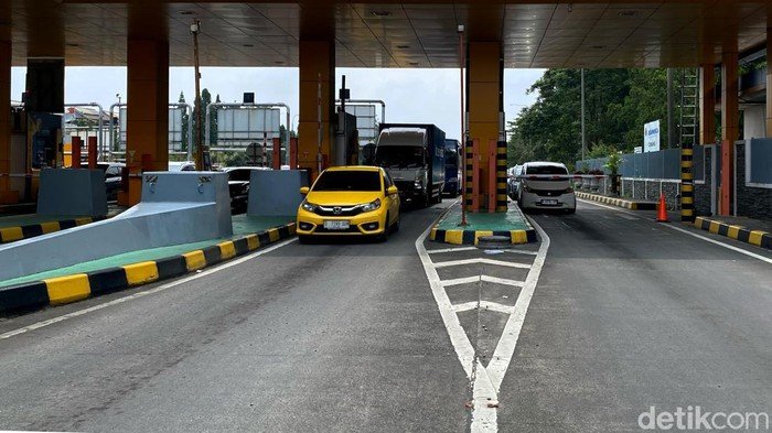 Long Weekend Imlek, 150 Ribu Kendaraan Memburuk di Bandung via Tol
