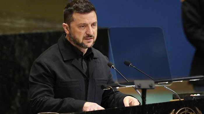 Zelensky Curhat AS Terlalu Sering Mendesak Ukraina, Bukan Rusia: Inilah Realita yang Jarang Dibicarakan!
