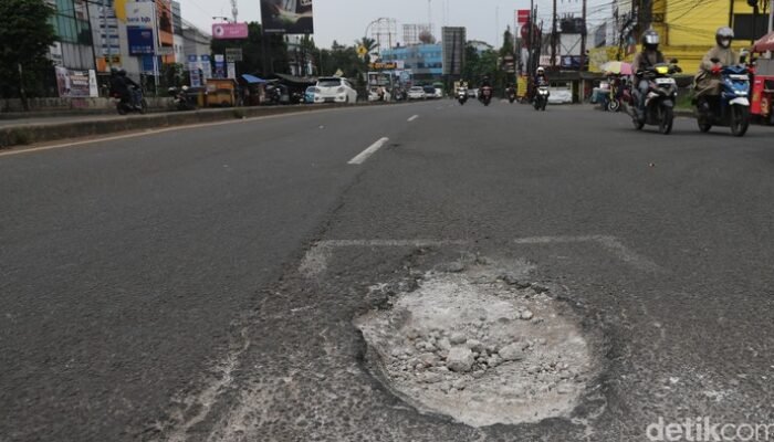 Penanggung Jawab Jalan Rusak Bisa Dipenjara, Ini Undang-Undangnya: Menjaga Kualitas Jalan untuk Keamanan Lalu Lintas