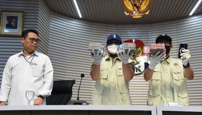 “Pimpinan KPK & Eks Penyidik Keberatan UU KPK Balik ke Versi Lama”