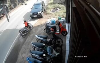 Tragis! Bocah 7 Tahun di Pasuruan Tewas Ditabrak Mobil saat Duduk di Atas Motor
