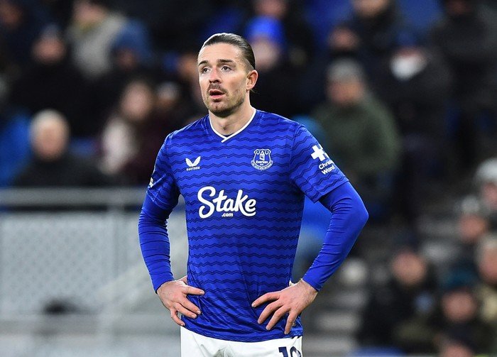 **Tiada Tempat buat Grealish Kembali ke Man City: Everton Menjelma sebagai Rumah Sementara untuk Pemulihan**