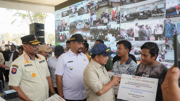 Warga Terdampak Banjir di Aceh Terima Bantuan Stimulan Rumah, Solusi Nyata untuk Kebutuhan Primer!