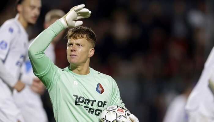 Persib Bandung Targetkan Anak Legenda Barcelona, Ronald Koeman Jr., dari Telstar