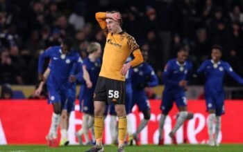 “Duh, Skuad Chelsea Cuekin Bocah-bocah Maskot Tim Lawan: Etos Olahraga atau Kebanggaan Berlebih?”