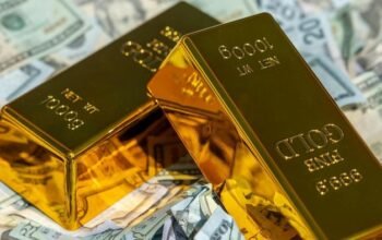 Harga Emas Dunia Melorot Lebih dari 2%: Krisis Ekonomi atau Gejolak Pasar?