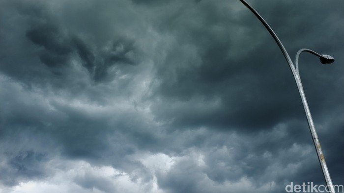 1. Cuaca Mendung Berhujan, Hilal Ramadan di Bandung Diperkirakan Tak Terlihat