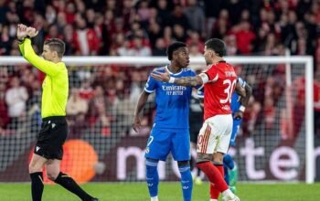 Wasit yang Menyelamatkan Vinicius dari Rasisme: Apa Arti Gesture X?