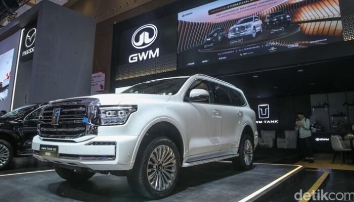 “GWM Tank 500 Diesel Membuat Pajero Sport-Fortuner Terlihat Seperti ‘Pepet’ di IIMS”
